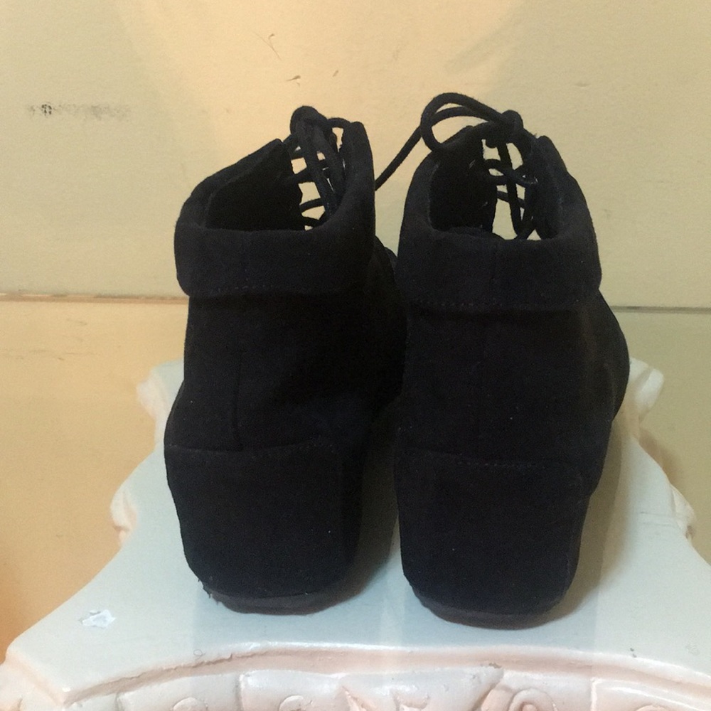 Lace up boots - Picture 3 of 5
